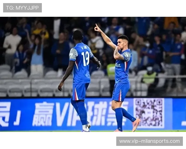 中超巅峰战：海港与申花 2-2 激战成河